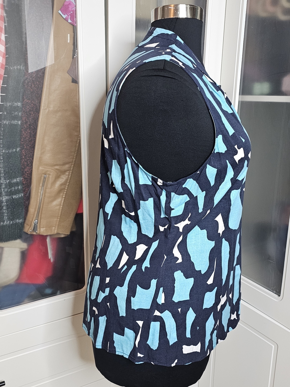 NIC+ZOE Navy and Aqua Abstract Print Top - Picture 3 of 7